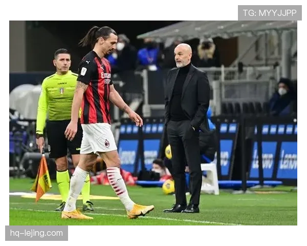 卢卡库与伊布锋线触球分布差异及多点联动进攻趋势分析